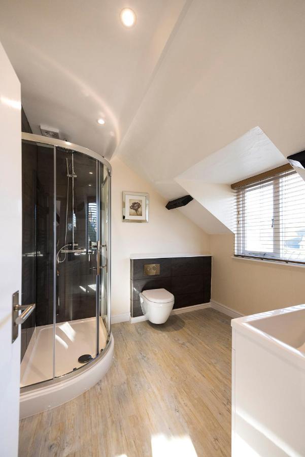 Seven Stars Hotel Dartmouth Bagian luar foto